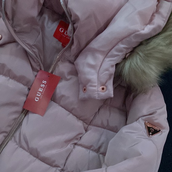 GUESS WINTER - Picture 3 of 4